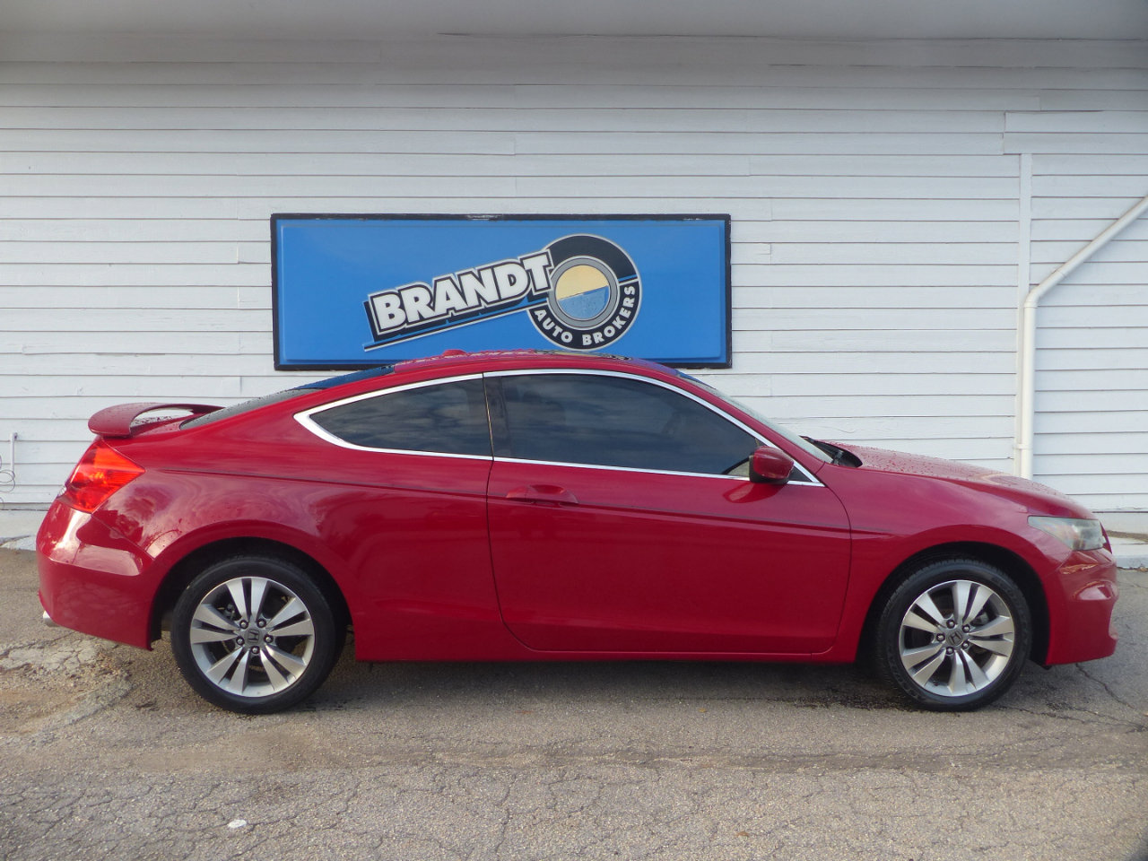 Used 2011 Honda Accord EX-L image 28
