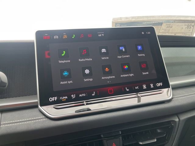 New 2026 Volkswagen Tiguan SE R-Line image 17