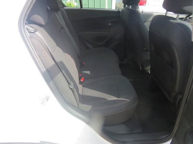 Used 2019 Chevrolet Trax LS FWD image 21
