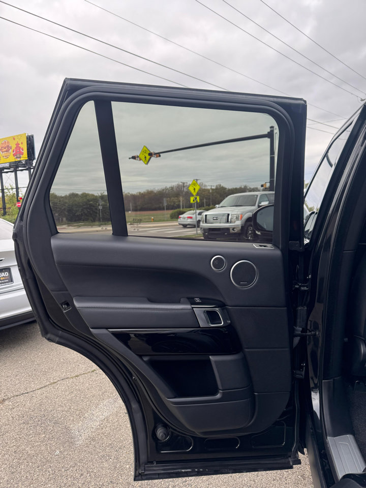 Used 2017 Land Rover Range Rover Supercharged image 21