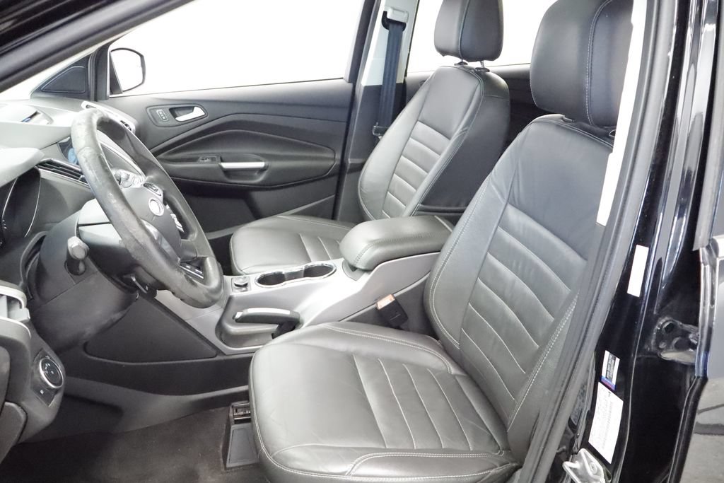 Used 2016 Ford Escape SE w/ SE Leather Comfort Package AWD/4WD image 17