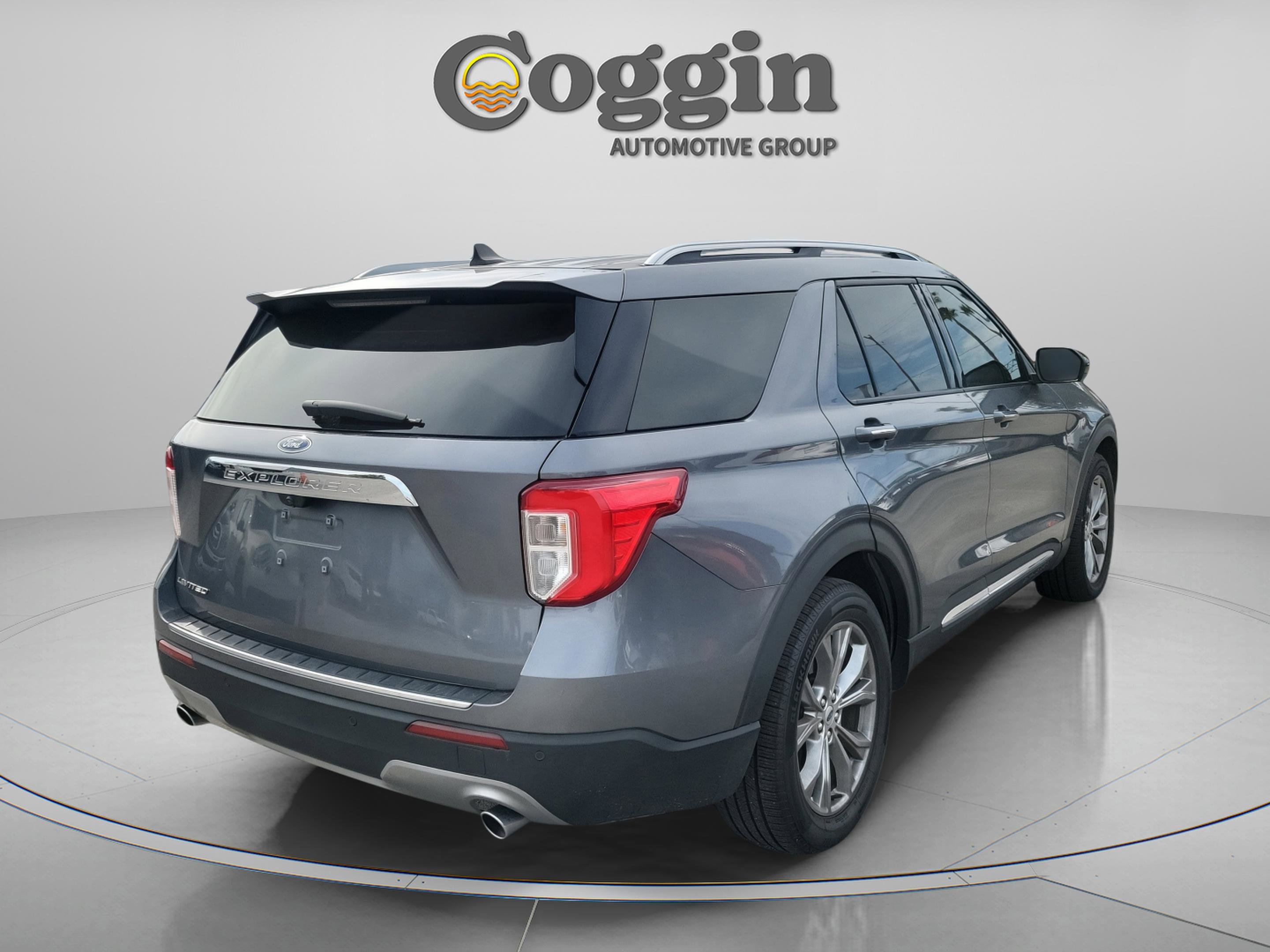 Certified 2022 Ford Explorer Limited image 3