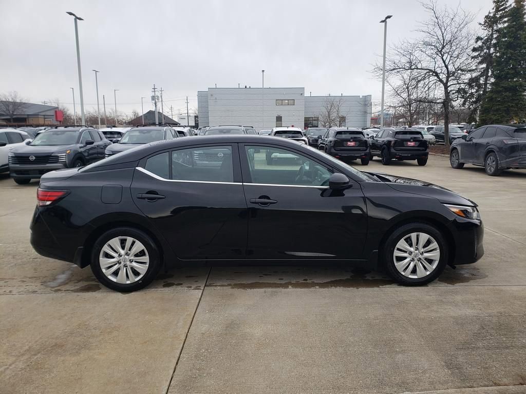 Certified 2025 Nissan Sentra S FWD image 9