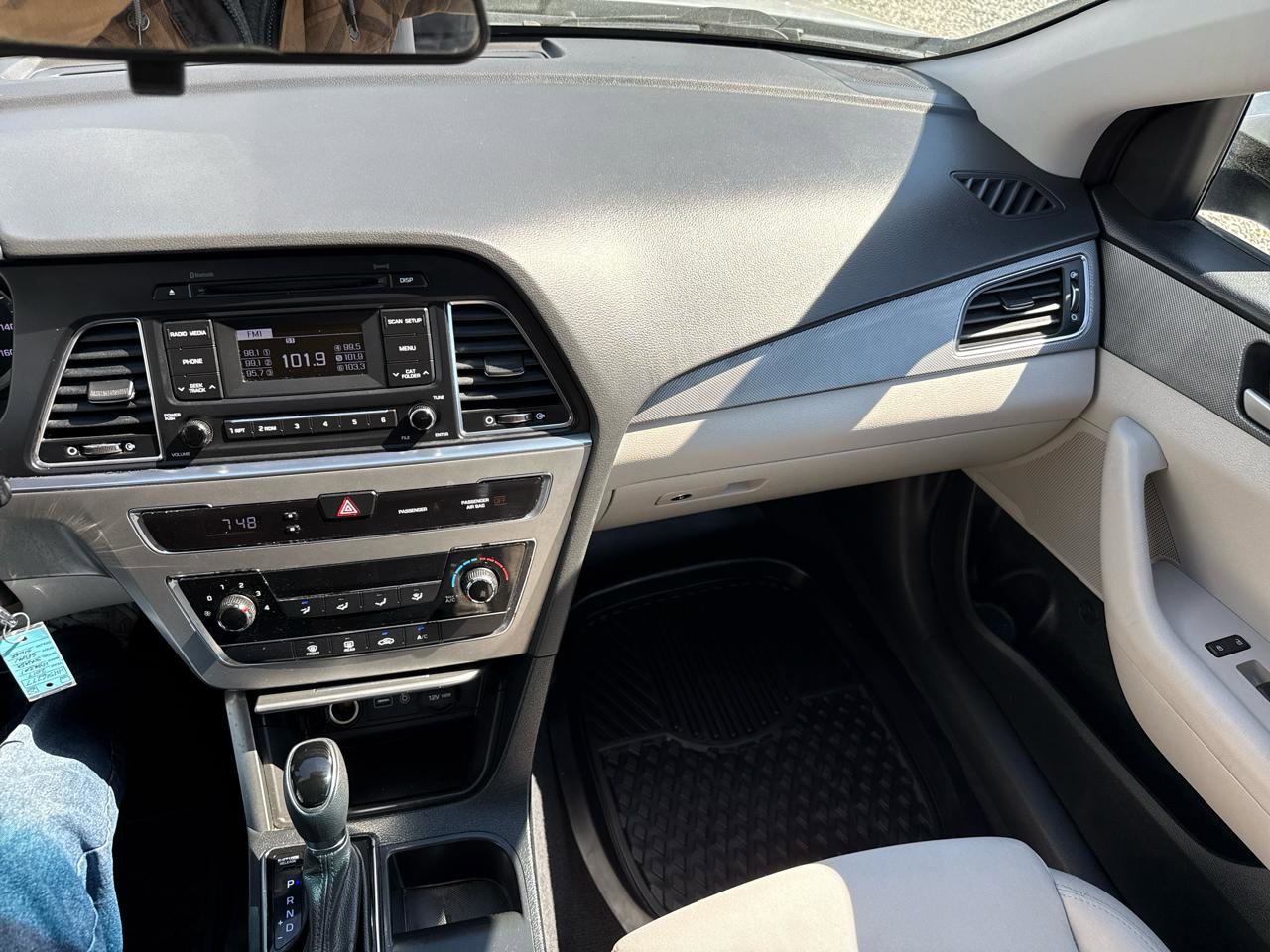 Used 2017 Hyundai Sonata SE image 11