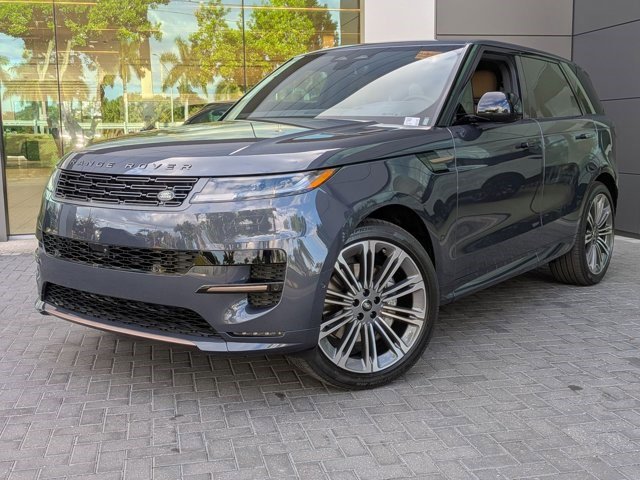 New 2025 Land Rover Range Rover Sport Dynamic SE