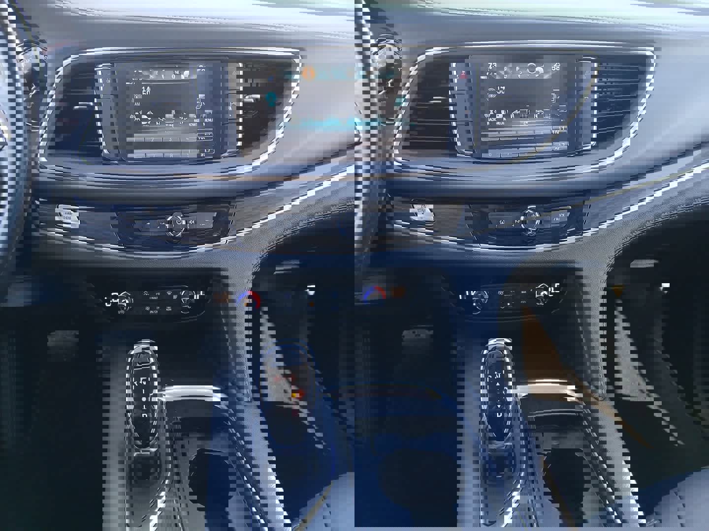 Used 2019 Buick Enclave Essence image 25