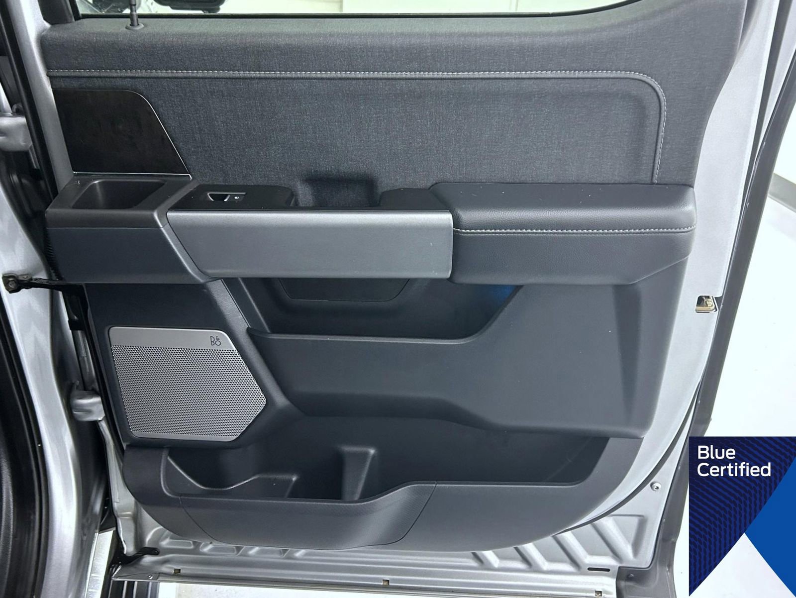 Certified 2022 Ford F150 Lariat w/ Equipment Group 502A High image 17