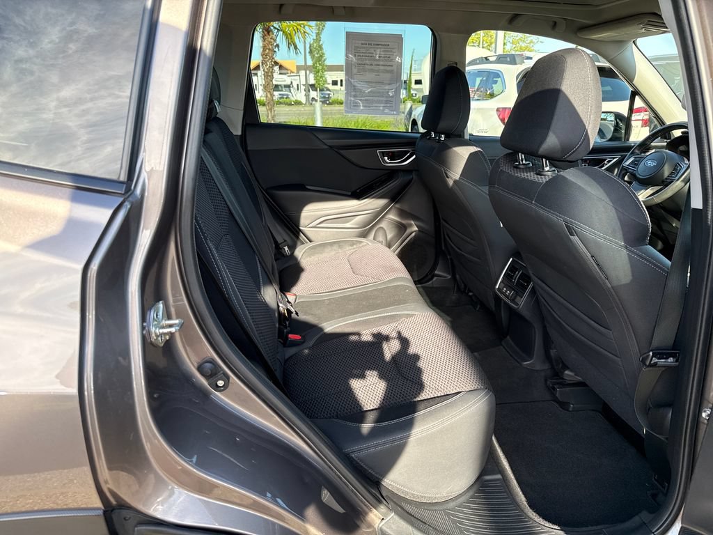 Used 2022 Subaru Forester Premium AWD/4WD image 11