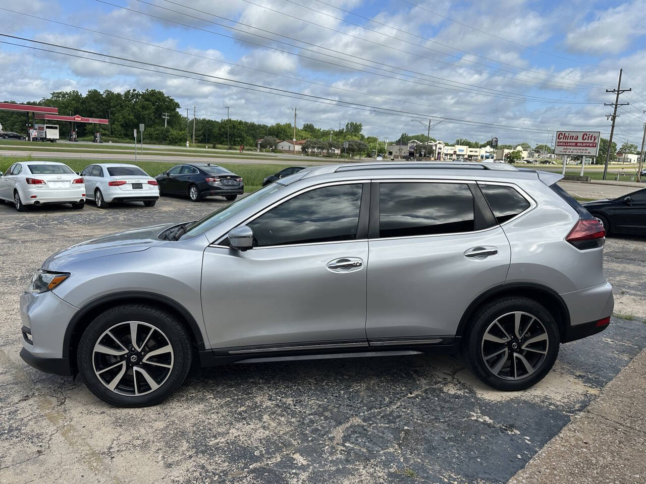 Used 2019 Nissan Rogue SL FWD image 6