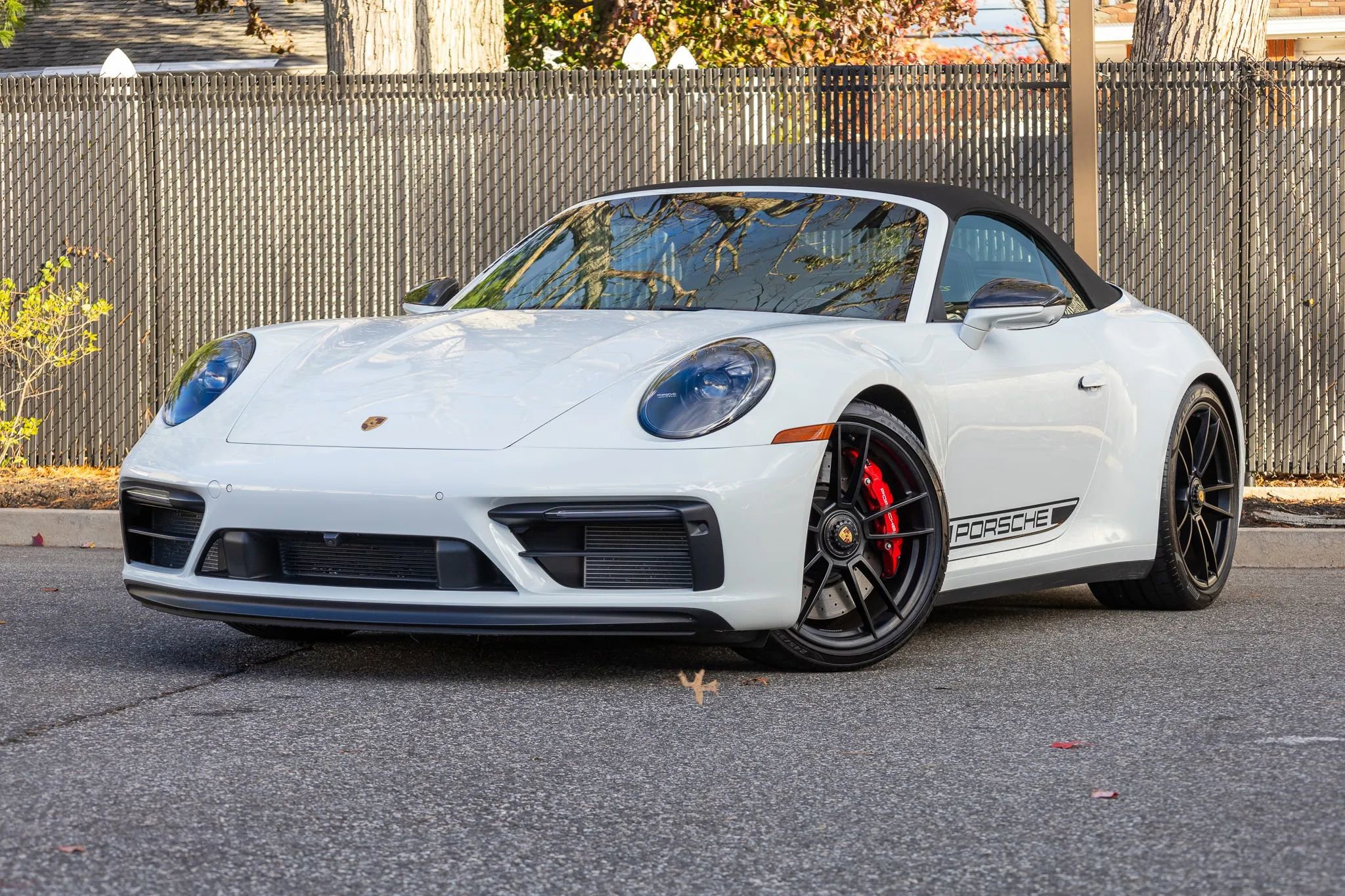 Used 2024 Porsche 911 Carrera 4 GTS image 4