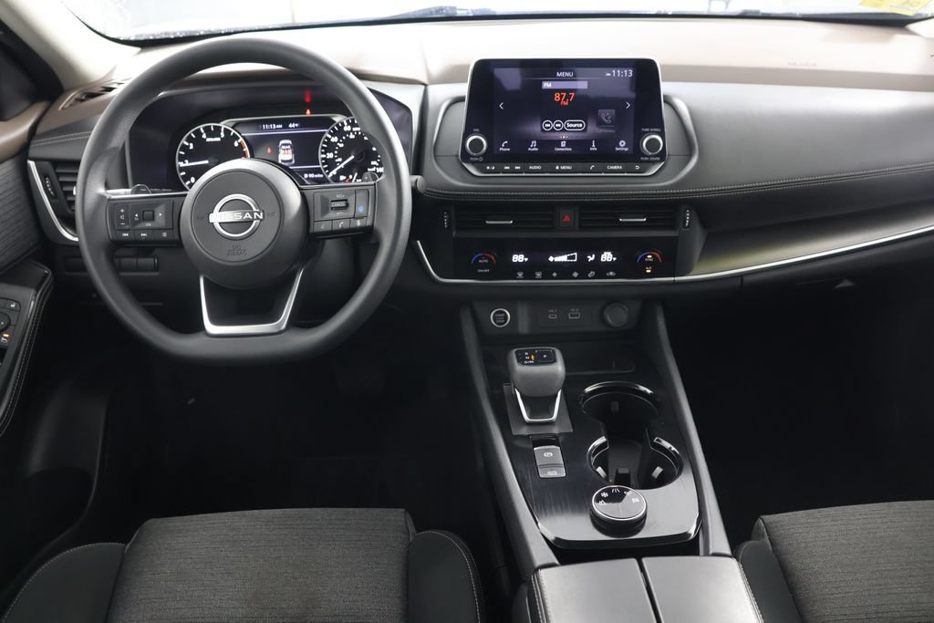 Used 2023 Nissan Rogue SV AWD/4WD image 9