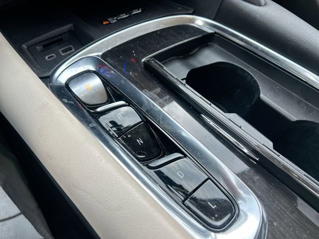 Used 2024 Buick Enclave Essence w/ Sport Touring Edition FWD image 24