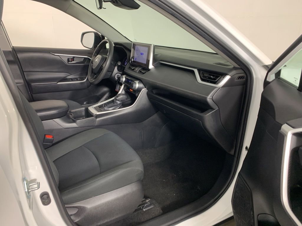 Used 2024 Toyota RAV4 LE image 36