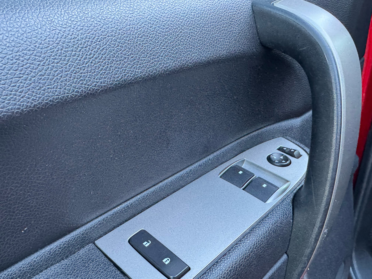 Used 2011 Chevrolet Silverado 1500 LT image 12