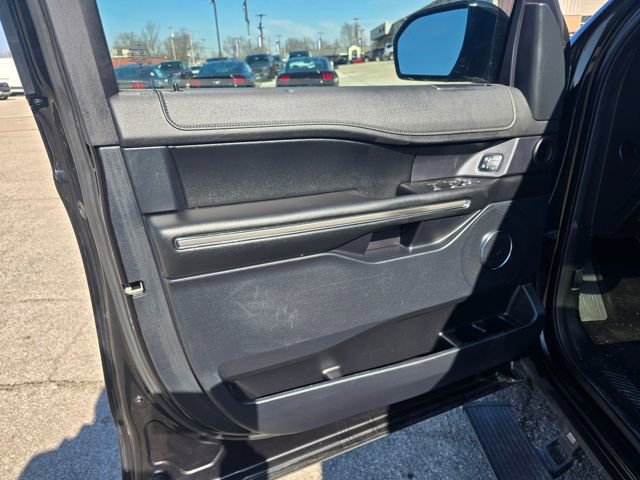 Used 2021 Ford Expedition XLT image 10