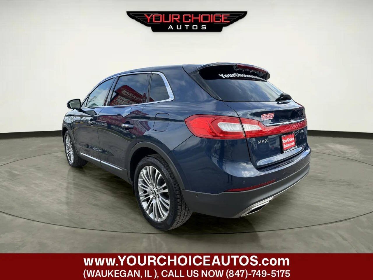 Used 2017 Lincoln MKX Reserve AWD/4WD image 3