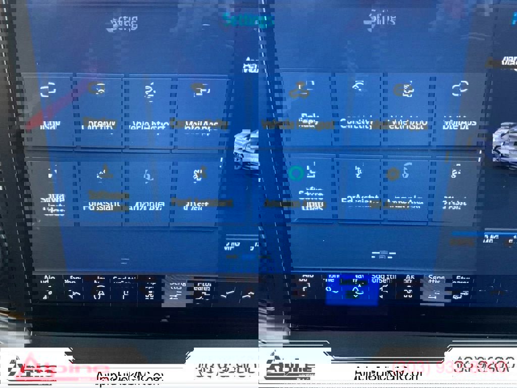 Used 2025 Ford F150 Lariat w/ Equipment Group 501A Mid image 18