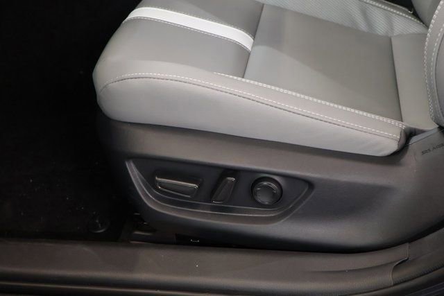 New 2026 Toyota Camry SE image 12