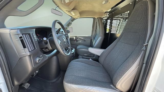 Used 2024 GMC Savana 2500 w/ Driver Convenience Package RWD image 19
