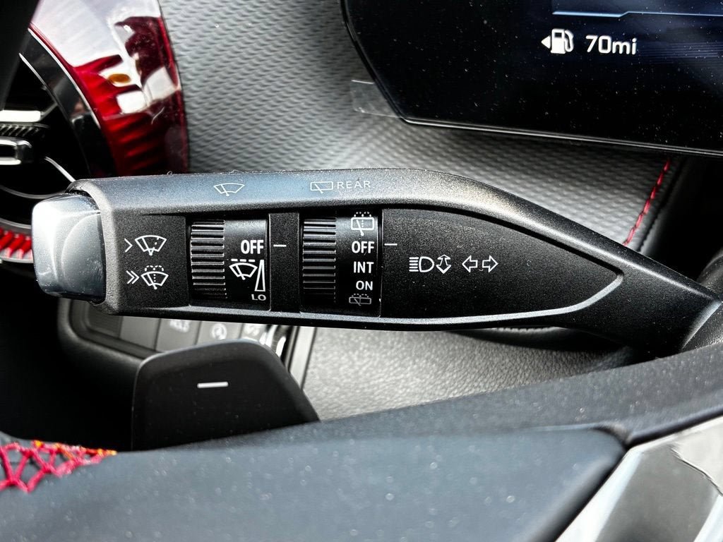 New 2027 Chevrolet Equinox RS w/ Convenience Package III AWD/4WD image 12