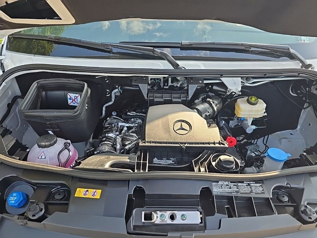 New 2024 Mercedes-Benz Sprinter 2500 image 21