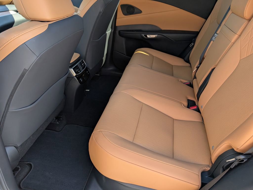 Used 2025 Lexus RX 350 Premium w/ Accessory Package (Z1) FWD image 15