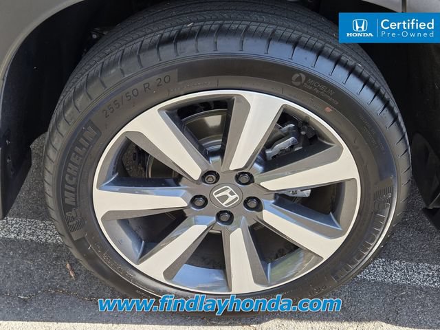 Certified 2025 Honda Pilot Touring image 12