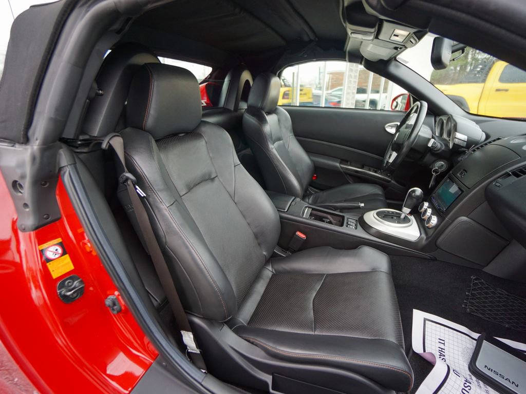 Used 2007 Nissan 350Z Touring image 22