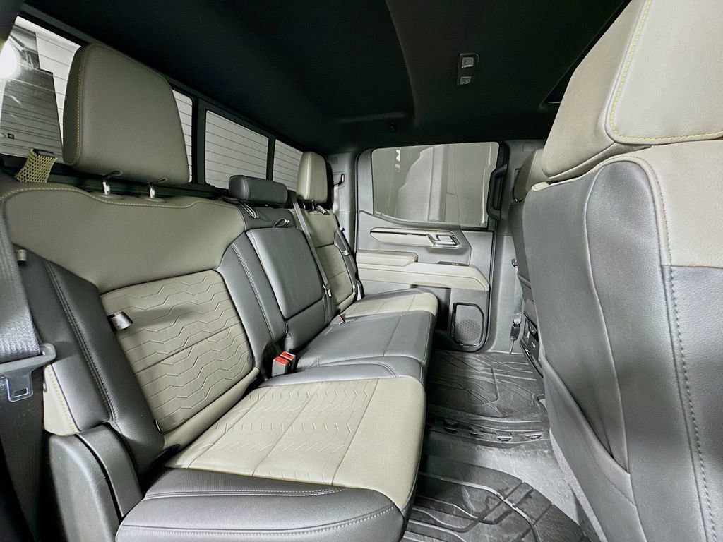 Used 2025 Chevrolet Silverado 1500 ZR2 w/ Technology Package image 28