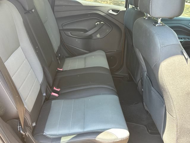 Used 2016 Ford Escape SE FWD image 18