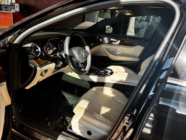 Used 2018 Mercedes-Benz E 300 w/ Premium 1 Package image 13