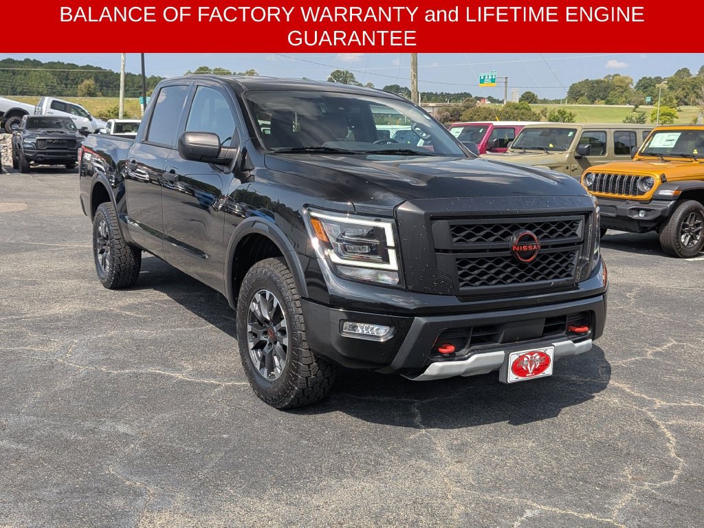 Used 2023 Nissan Titan PRO-4X AWD/4WD image 2