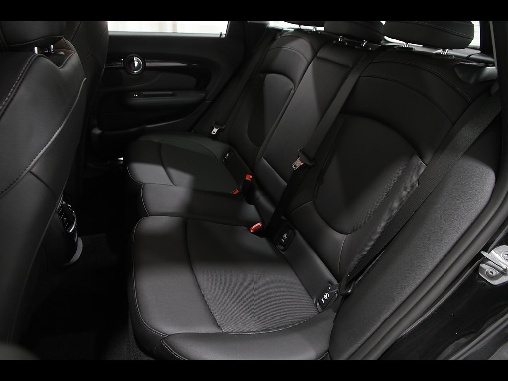 Certified 2024 MINI Cooper Clubman S AWD/4WD image 18