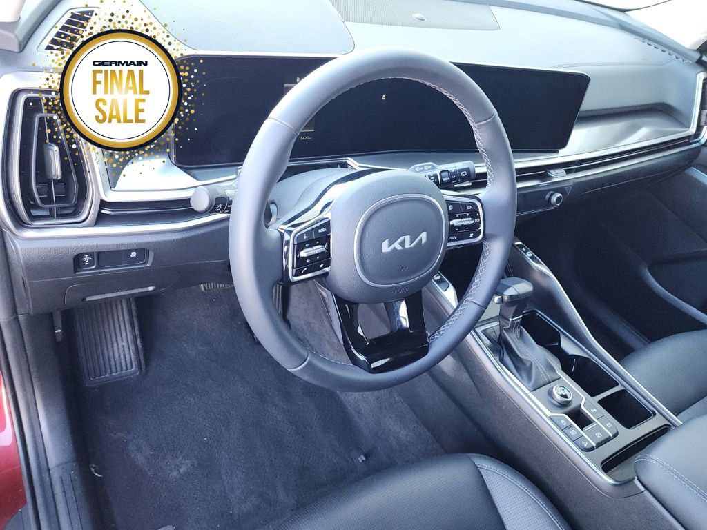 Certified 2025 Kia Sorento S image 16