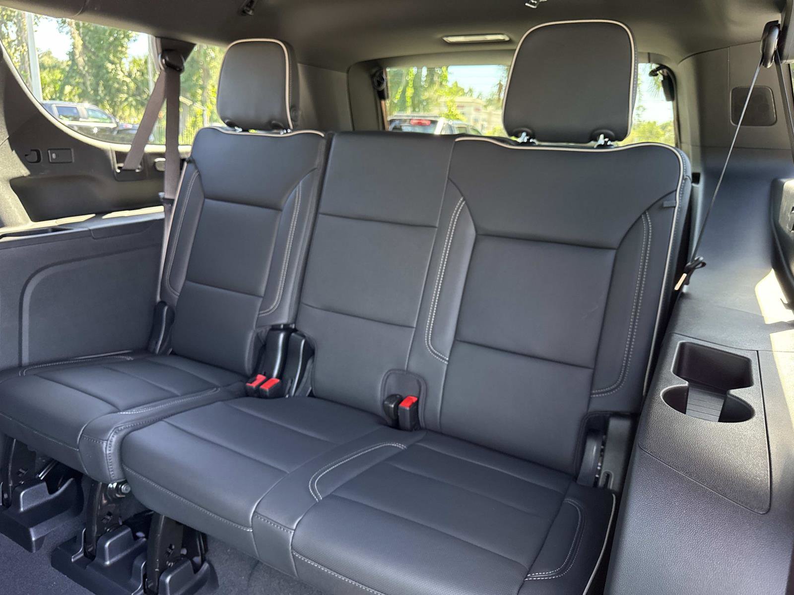 New 2026 Chevrolet Suburban Premier image 31