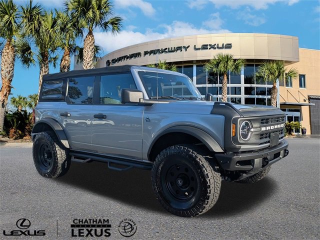 Used 2021 Ford Bronco Black Diamond image 1