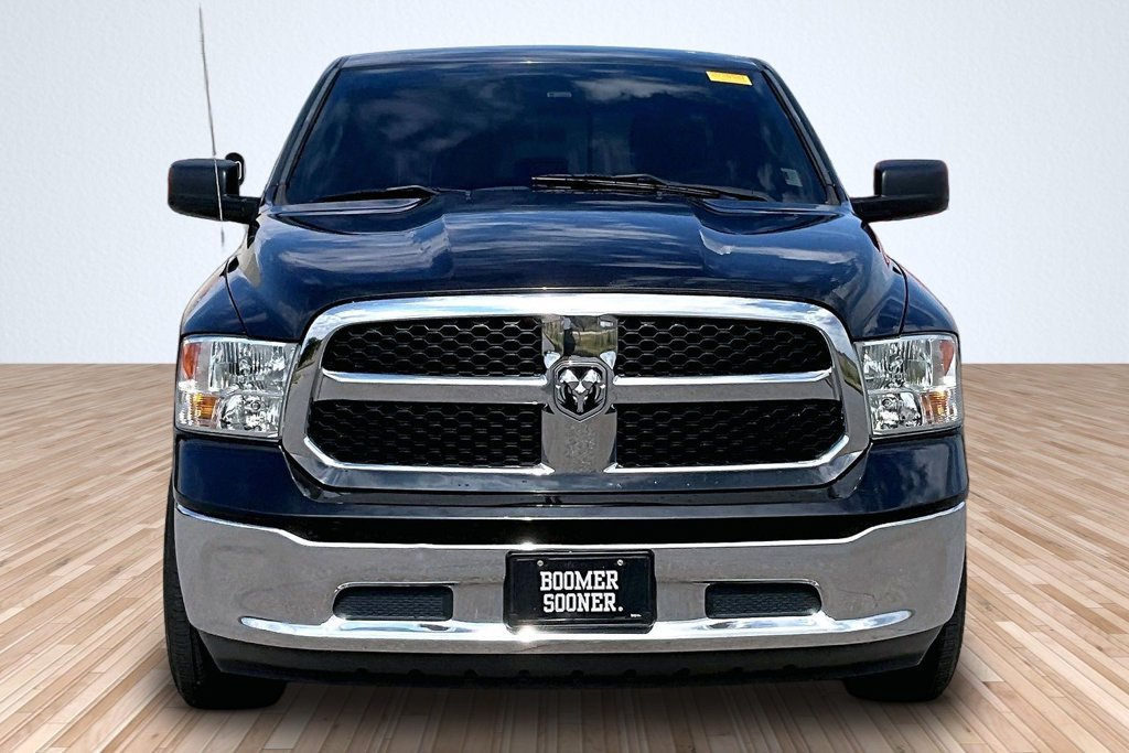 Used 2018 RAM 1500 Classic SLT AWD/4WD image 3