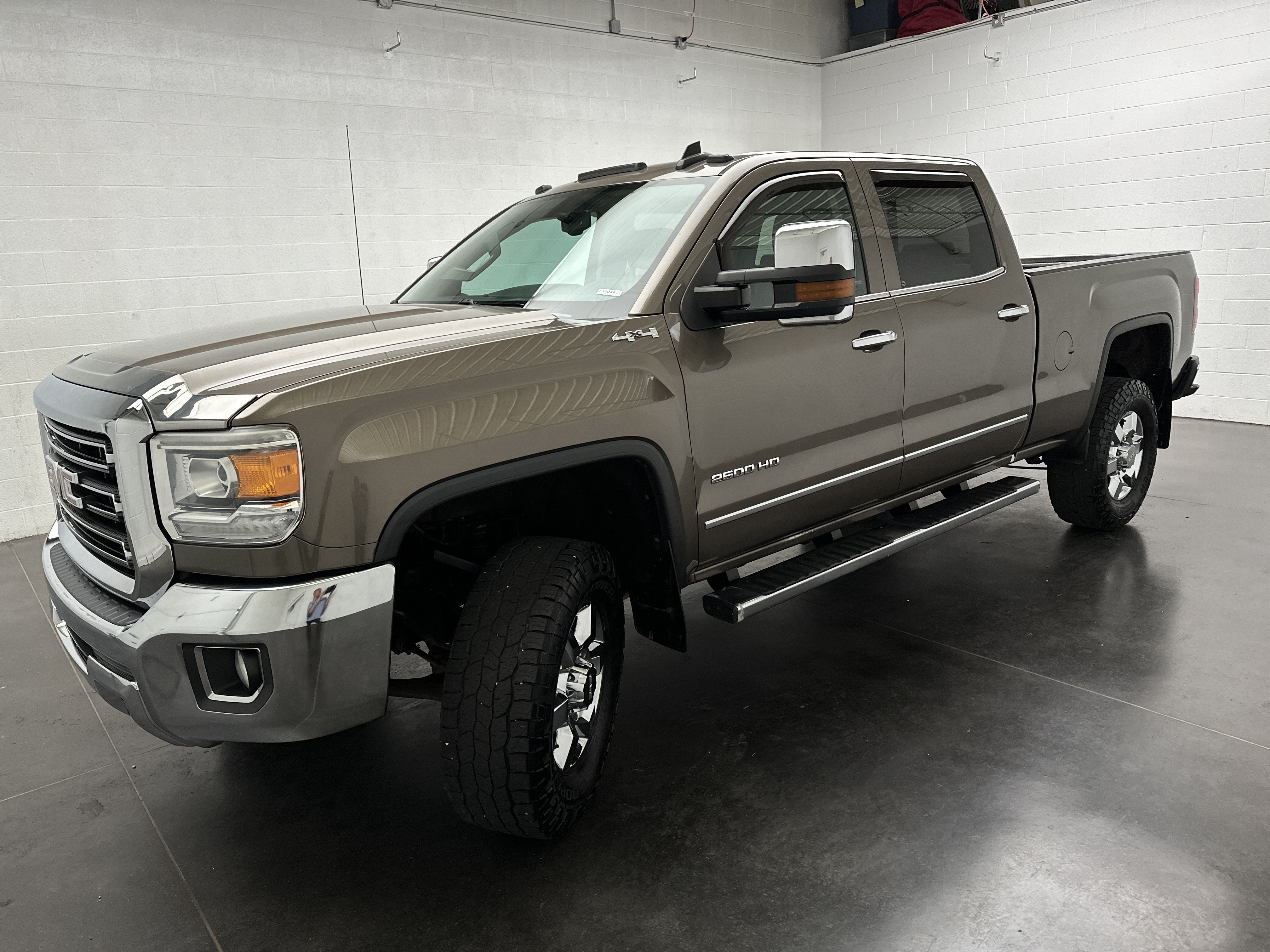 Used 2015 GMC Sierra 2500 SLT AWD/4WD image 4