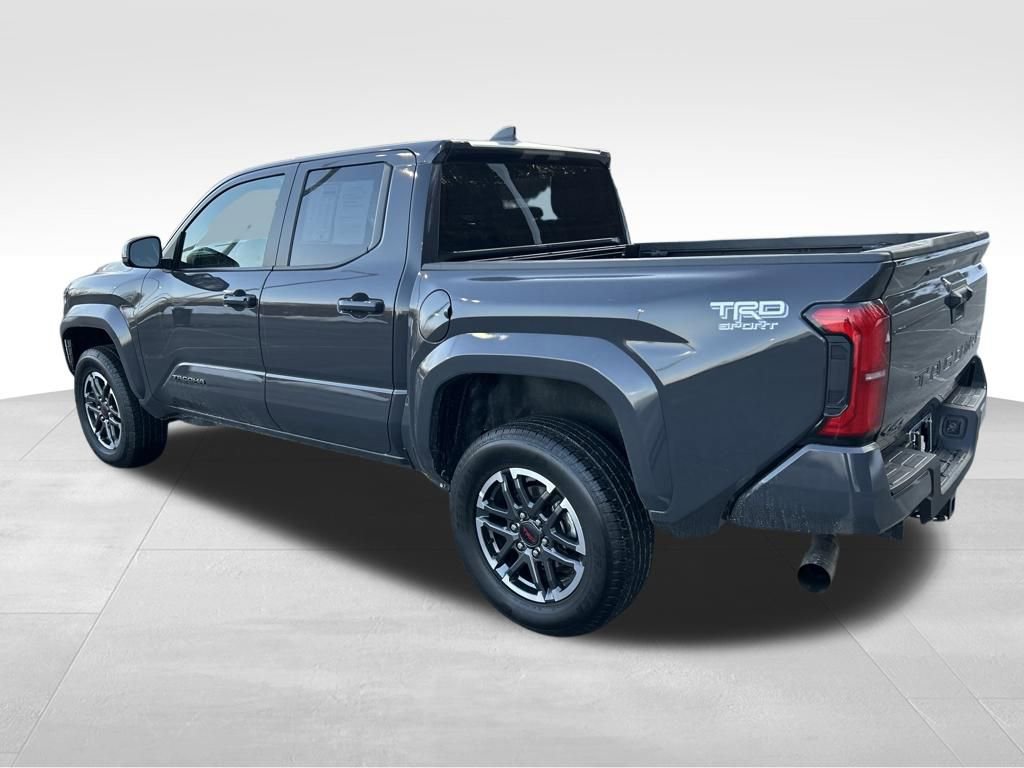 Certified 2025 Toyota Tacoma TRD Sport image 3