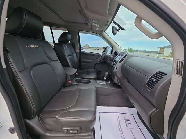 Used 2021 Nissan Frontier PRO-4X w/ Pro-4x Utility Package AWD/4WD image 32
