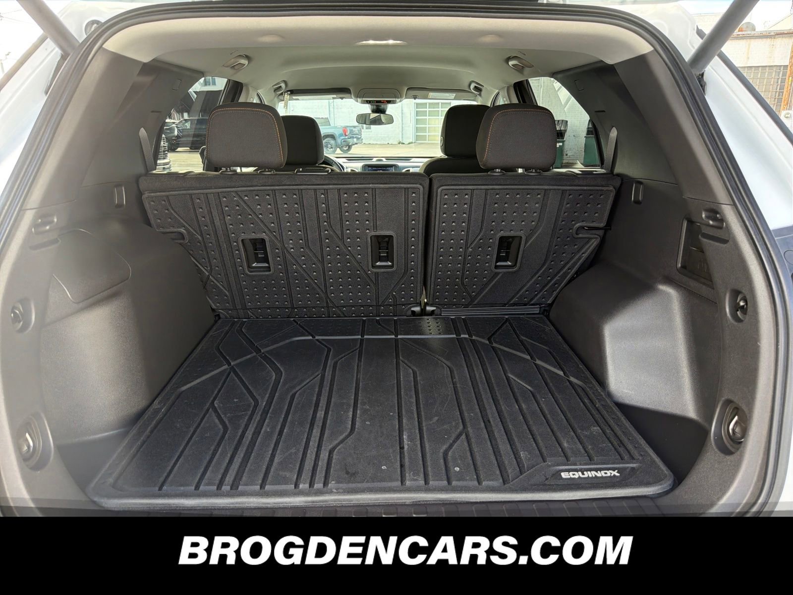 Used 2024 Chevrolet Equinox LT w/ LPO, Floor Liner Package image 9