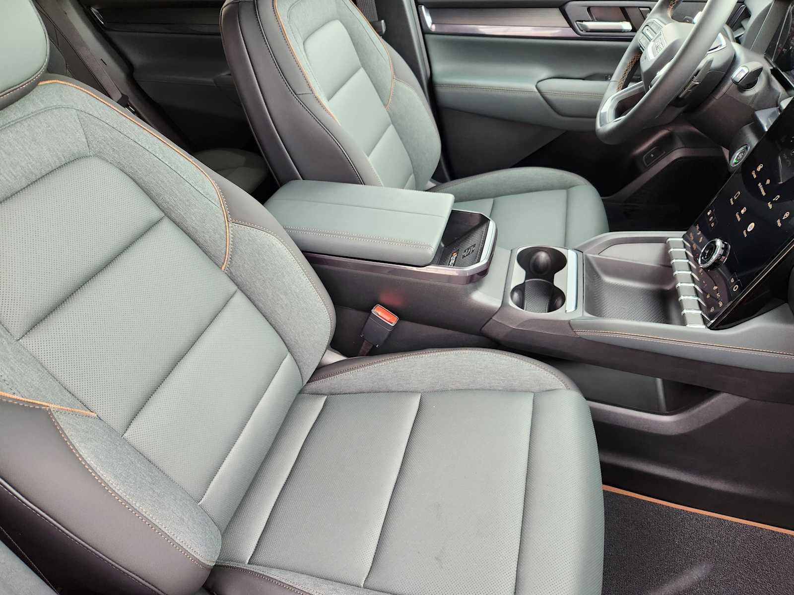 New 2026 GMC Terrain AT4 w/ Technology Package II image 15