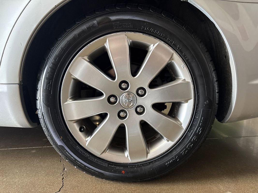 Used 2006 Toyota Avalon XLS image 43