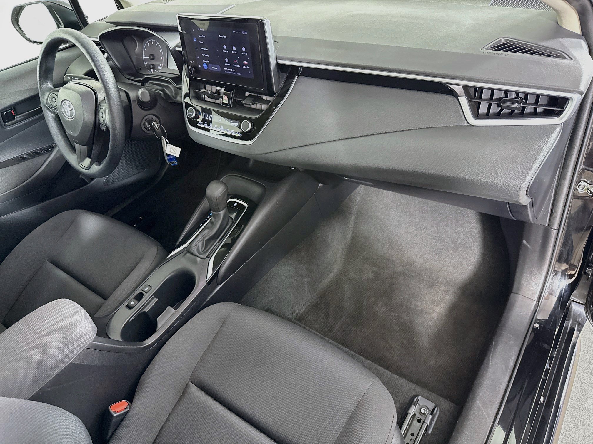 Used 2024 Toyota Corolla LE FWD image 34