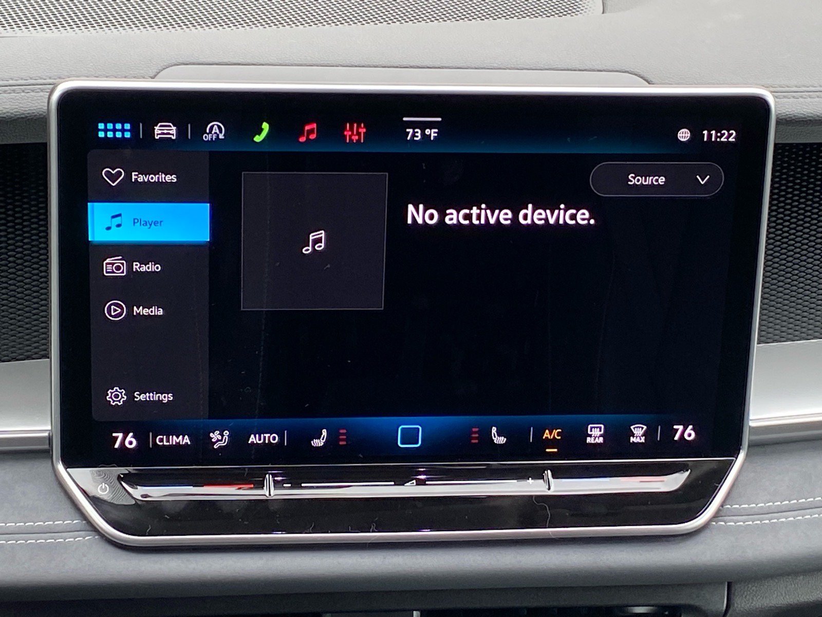 New 2026 Volkswagen Tiguan SE FWD image 5