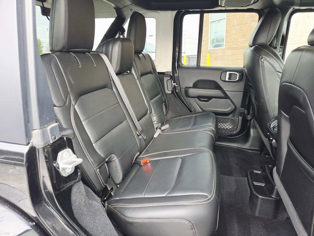 Certified 2021 Jeep Wrangler Unlimited Sahara image 16