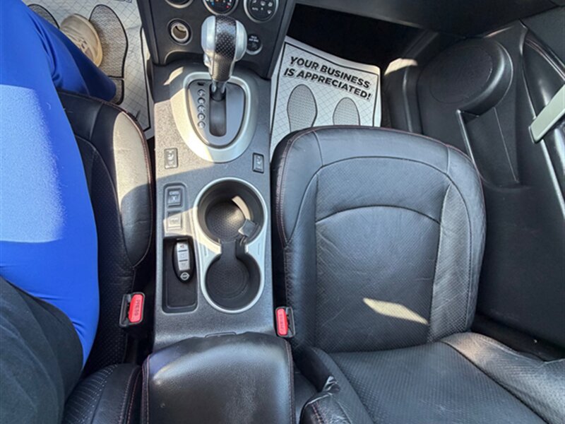Used 2012 Nissan Rogue SL AWD/4WD image 15