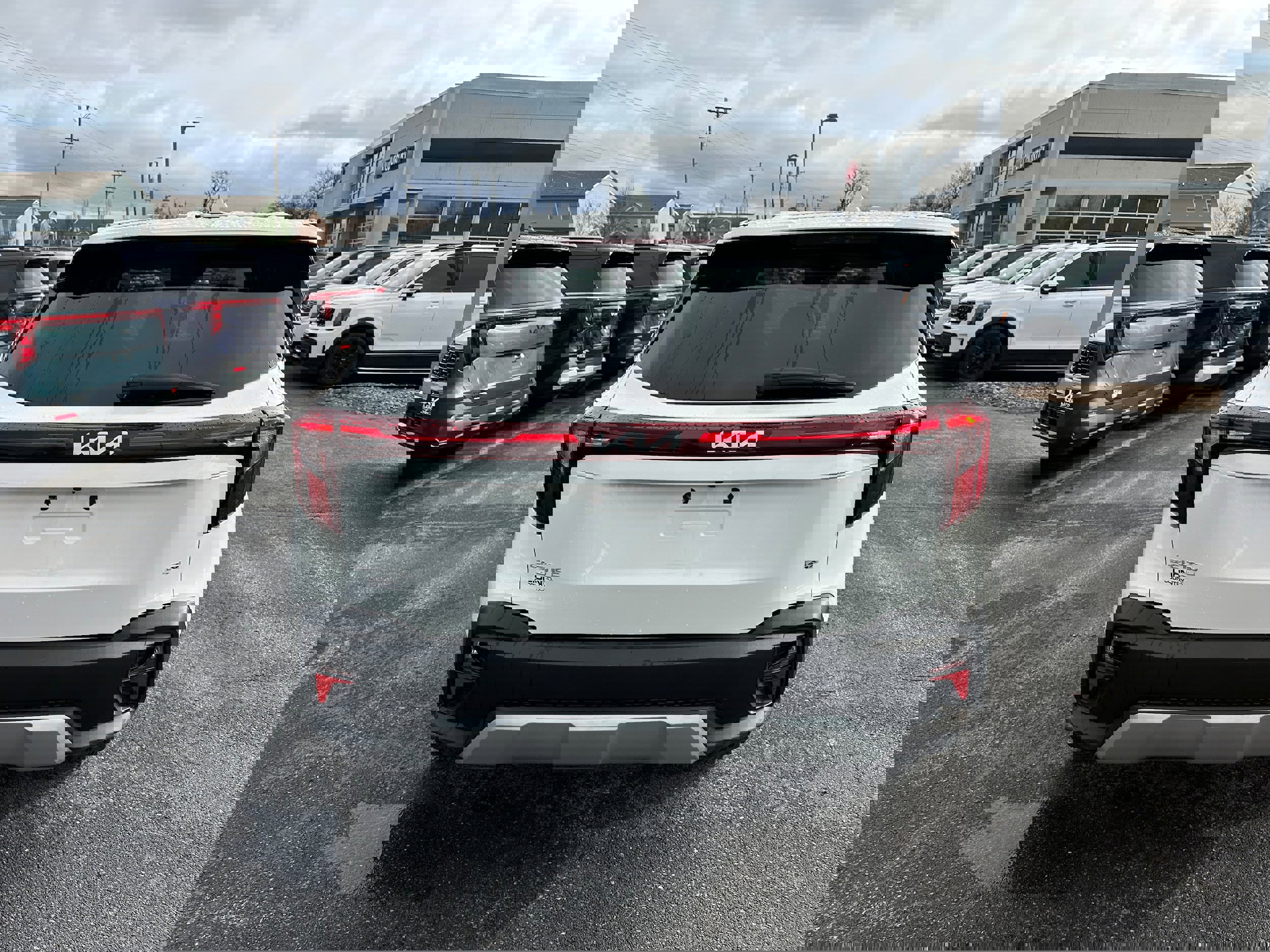 Used 2024 Kia Seltos LX image 6