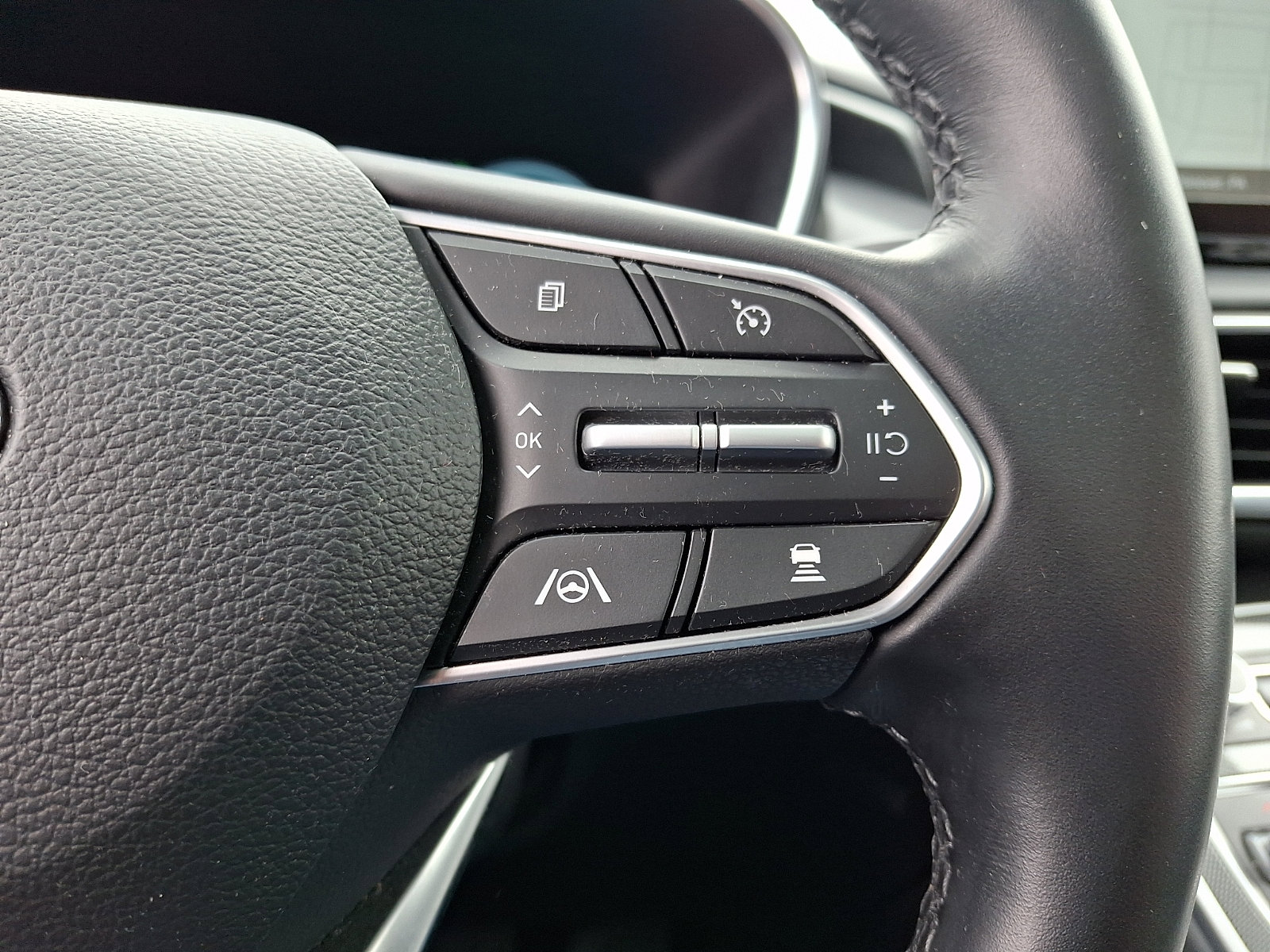 Certified 2023 Hyundai Santa Fe Limited AWD/4WD image 23