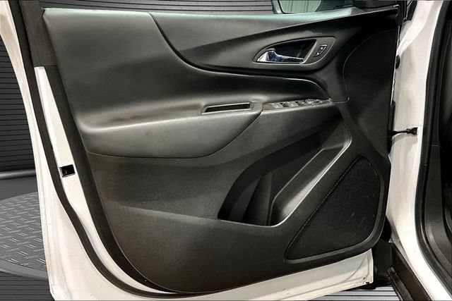 Used 2023 Chevrolet Equinox LT w/ LPO, Floor Liner Package AWD/4WD image 17